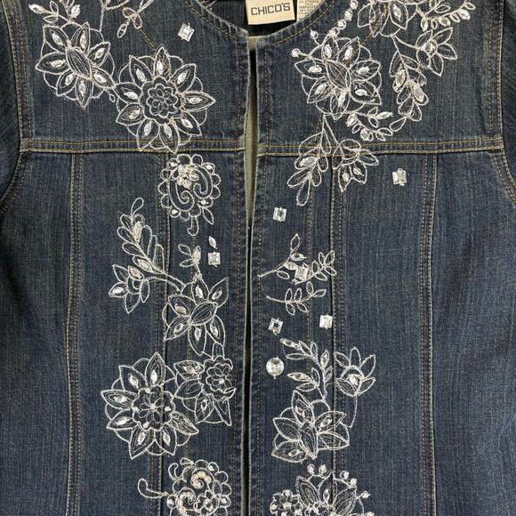 Chicos Silver Denim Jacket Medium Boho Artsy Embroidery Maximal Embellish Floral - Picture 2 of 11